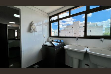 Apartamento à venda com 145m², 4 quartos e 3 vagasÁrea de Serviço