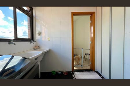 Apartamento à venda com 145m², 4 quartos e 3 vagasÁrea de Serviço