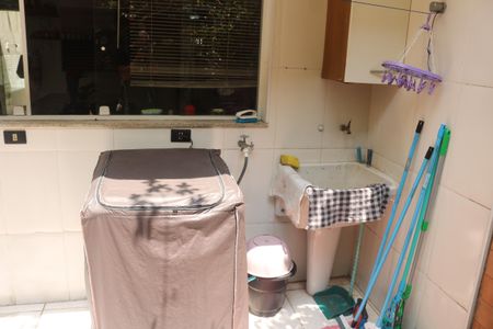 Casa à venda com 200m², 4 quartos e 4 vagasÁrea de Serviço