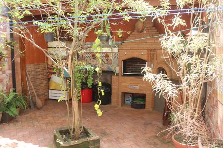 Casa à venda com 200m², 4 quartos e 4 vagasQuintal