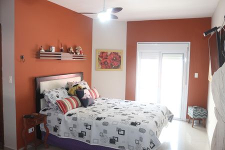 Casa à venda com 200m², 4 quartos e 4 vagasSuíte