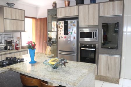 Casa à venda com 200m², 4 quartos e 4 vagasCozinha