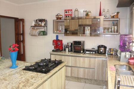 Casa à venda com 200m², 4 quartos e 4 vagasCozinha