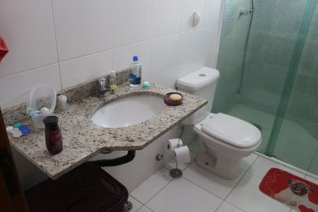 Casa à venda com 200m², 4 quartos e 4 vagasBanheiro da Suíte