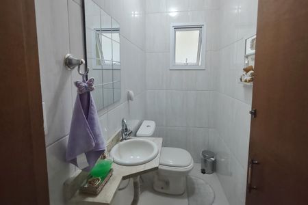 Casa à venda com 200m², 4 quartos e 4 vagasLavabo
