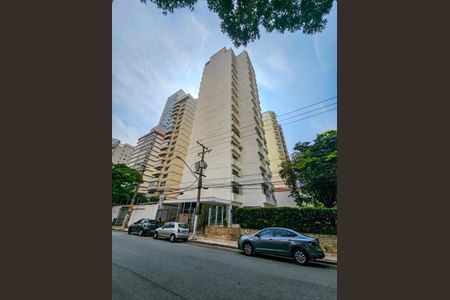 Apartamento para alugar com 75m², 2 quartos e 1 vaga Apartamento para alugar com 75m², 2 quartos e 1 vagaFachada