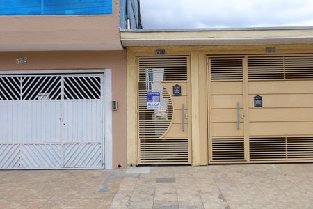 Casa para alugar com 230m², 3 quartos e sem vagaFachada do imóvel - Placa instalada no portão do imóvel - Código da placa: FPOT - 882