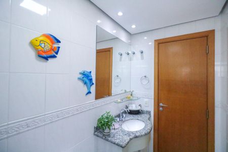 Apartamento à venda com 88m², 3 quartos e 2 vagasBanheiro Social