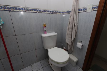 Casa à venda com 203m², 3 quartos e 4 vagasBanheiro Social