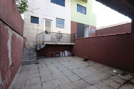 Casa à venda com 203m², 3 quartos e 4 vagasQuintal