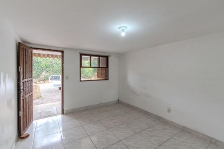 Sala/Cozinha de casa de condomínio para alugar com 1 quarto, 38m² em Rio Branco, Porto Alegre