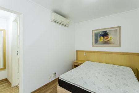 Quarto de apartamento à venda com 1 quarto, 50m² em Vila Olímpia, São Paulo