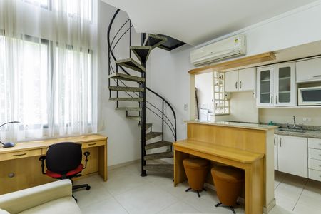 Sala de apartamento à venda com 1 quarto, 50m² em Vila Olímpia, São Paulo