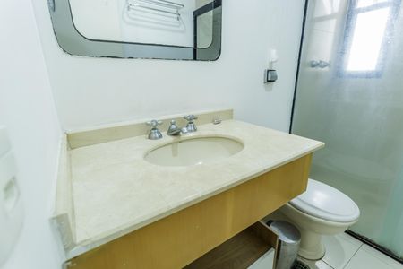 Banheiro de apartamento à venda com 1 quarto, 50m² em Vila Olímpia, São Paulo