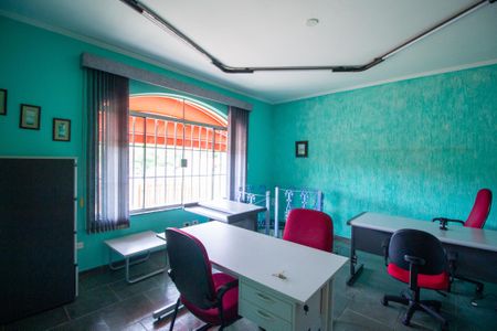 Casa para alugar com 380m², 3 quartos e 6 vagasEscritório