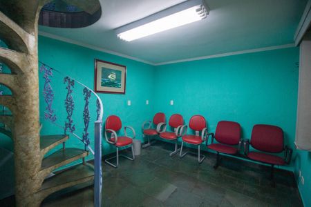 Casa para alugar com 380m², 3 quartos e 6 vagasEscritório 2