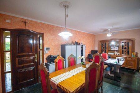 Casa para alugar com 380m², 3 quartos e 6 vagasSala