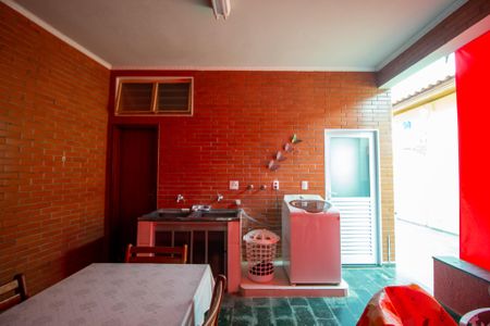 Casa para alugar com 380m², 3 quartos e 6 vagasÁrea de Serviço