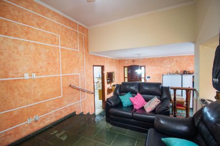 Casa para alugar com 380m², 3 quartos e 6 vagasSala 1