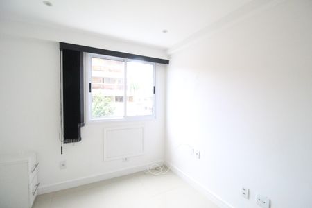 Apartamento à venda com 98m², 3 quartos e 2 vagasSuíte 1