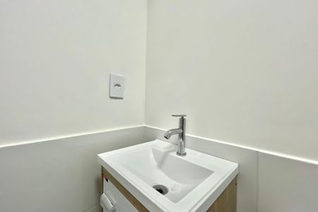 Banheiro de apartamento para alugar com 1 quarto, 22m² em Jabaquara, São Paulo