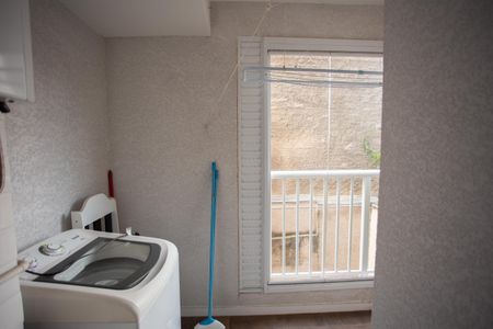 Apartamento para alugar com 42m², 2 quartos e sem vagaVARANDA E ÁREA DE SERVIÇO