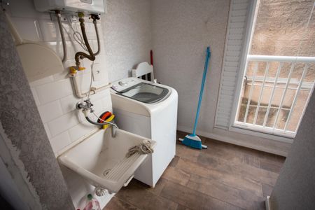 Apartamento para alugar com 42m², 2 quartos e sem vagaVARANDA E ÁREA DE SERVIÇO