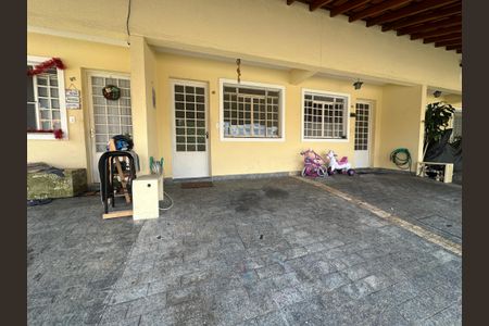 Casa de condomínio à venda com 65m², 2 quartos e 1 vaga Casa de condomínio à venda com 65m², 2 quartos e 1 vagaGaragem