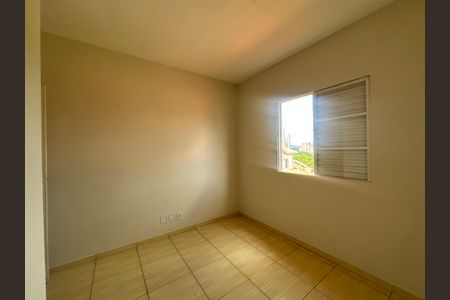 Quarto 2 de casa de condomínio para alugar com 2 quartos, 65m² em Jardim Regina Alice, Barueri