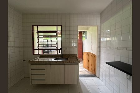 Casa de condomínio à venda com 65m², 2 quartos e 1 vaga Casa de condomínio à venda com 65m², 2 quartos e 1 vagaCozinha
