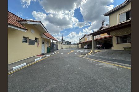 Casa de condomínio à venda com 65m², 2 quartos e 1 vaga Casa de condomínio à venda com 65m², 2 quartos e 1 vagaÁrea comum