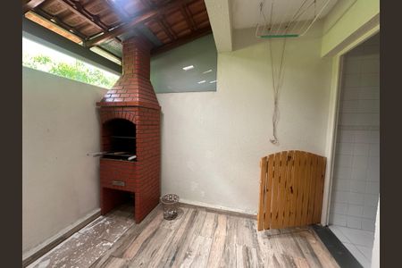 Casa de condomínio à venda com 65m², 2 quartos e 1 vaga Casa de condomínio à venda com 65m², 2 quartos e 1 vagaChurrasqueira