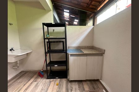 Casa de condomínio à venda com 65m², 2 quartos e 1 vaga Casa de condomínio à venda com 65m², 2 quartos e 1 vagaQuintal
