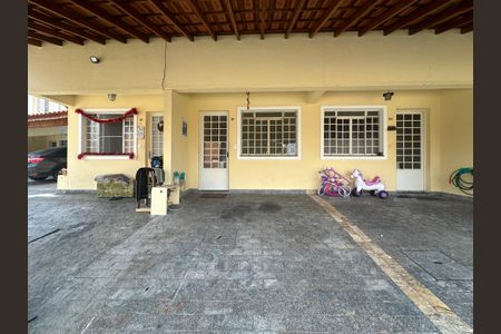 Casa de condomínio à venda com 65m², 2 quartos e 1 vaga Casa de condomínio à venda com 65m², 2 quartos e 1 vagaGaragem