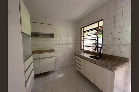 Casa de condomínio à venda com 65m², 2 quartos e 1 vaga Casa de condomínio à venda com 65m², 2 quartos e 1 vagaCozinha