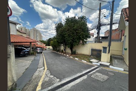 Casa de condomínio à venda com 65m², 2 quartos e 1 vaga Casa de condomínio à venda com 65m², 2 quartos e 1 vagaÁrea comum