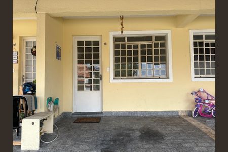 Casa de condomínio à venda com 65m², 2 quartos e 1 vaga Casa de condomínio à venda com 65m², 2 quartos e 1 vagaGaragem