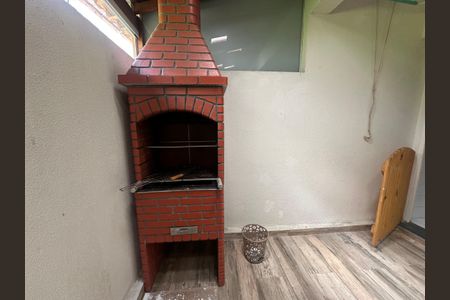 Casa de condomínio à venda com 65m², 2 quartos e 1 vaga Casa de condomínio à venda com 65m², 2 quartos e 1 vagaChurrasqueira