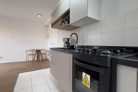 Apartamento para alugar com 38m², 2 quartos e 1 vaga Apartamento para alugar com 38m², 2 quartos e 1 vagaCozinha e Área de Serviço