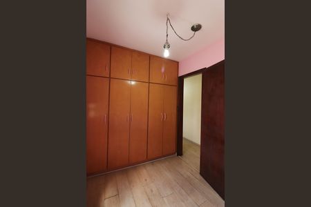 Casa à venda com 156m², 3 quartos e 2 vagasQuarto 2