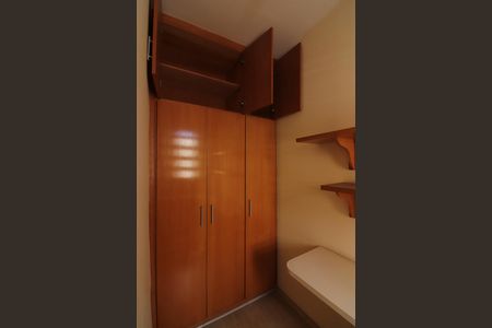 Casa à venda com 156m², 3 quartos e 2 vagasQuarto 1 Closet 