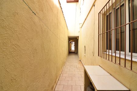 Casa à venda com 156m², 3 quartos e 2 vagasCorredor