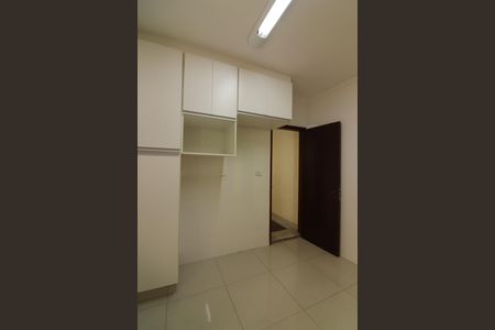 Casa à venda com 156m², 3 quartos e 2 vagasCozinha 
