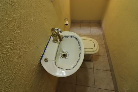 Casa à venda com 156m², 3 quartos e 2 vagasLavabo