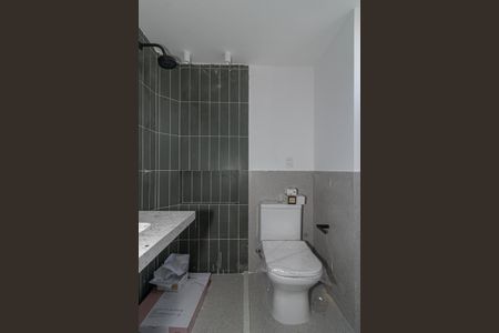 Apartamento para alugar com 78m², 2 quartos e sem vaga Apartamento para alugar com 78m², 2 quartos e sem vagaBanheiro da Suíte