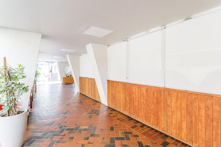 Apartamento para alugar com 78m², 2 quartos e sem vaga Apartamento para alugar com 78m², 2 quartos e sem vagaHall social