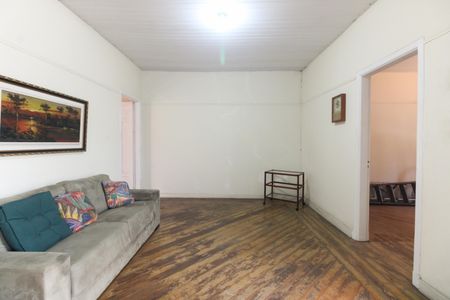 Casa à venda com 80m², 2 quartos e 2 vagas Casa à venda com 80m², 2 quartos e 2 vagasSala