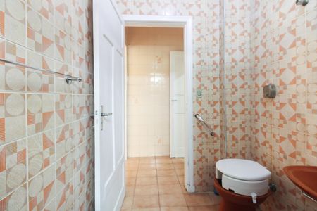 Casa à venda com 80m², 2 quartos e 2 vagas Casa à venda com 80m², 2 quartos e 2 vagasBanheiro