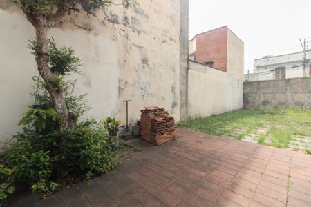 Casa à venda com 80m², 2 quartos e 2 vagas Casa à venda com 80m², 2 quartos e 2 vagasQuintal