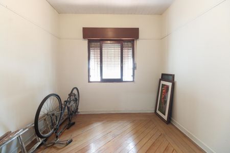 Casa à venda com 80m², 2 quartos e 2 vagas Casa à venda com 80m², 2 quartos e 2 vagasQuarto 1